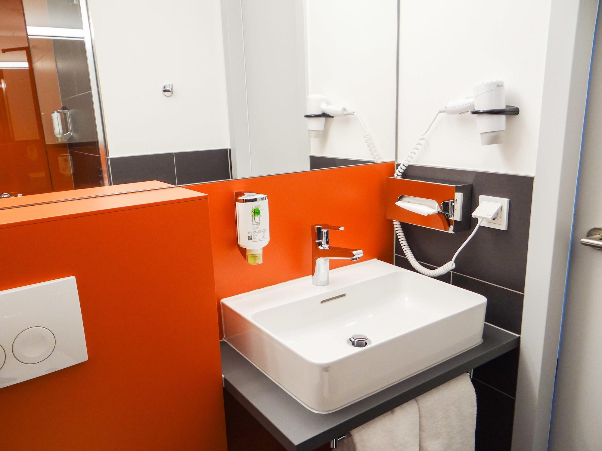 Standard, Multiple Beds، Campanile Leipzig Halle Airport 7/7