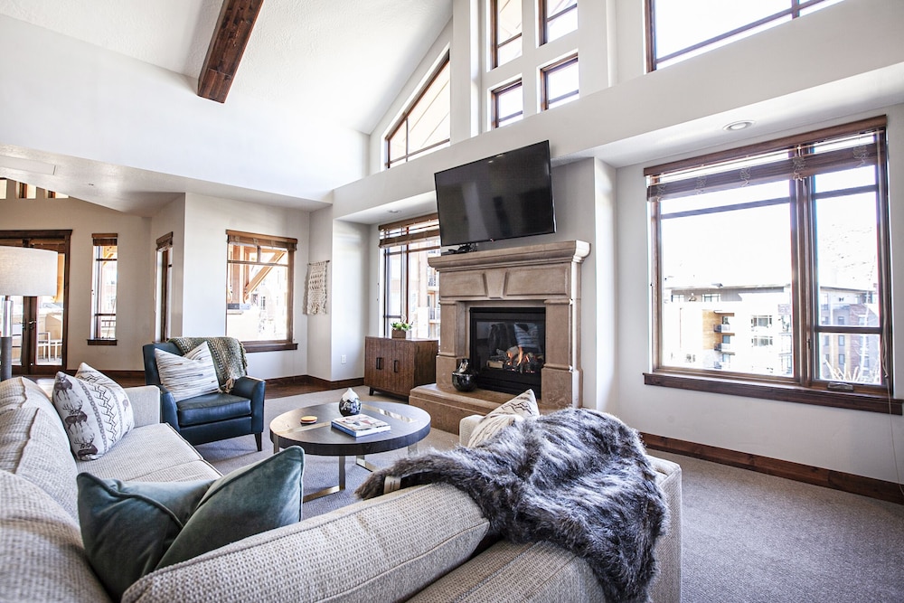 Hyatt at the Canyons by Park City Vacations 53/85