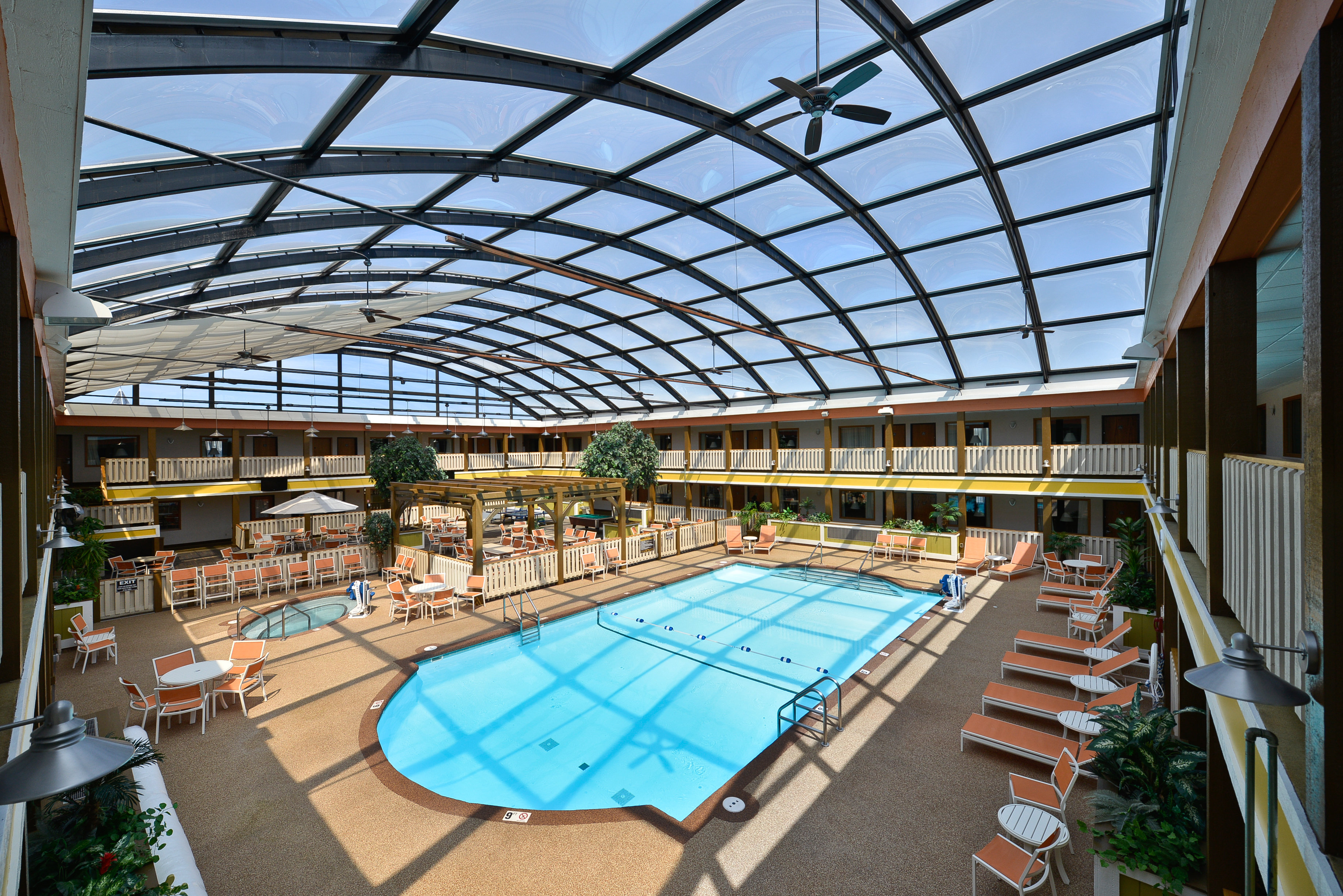 Best Western Plus Dubuque Hotel and Conference Center 12/33