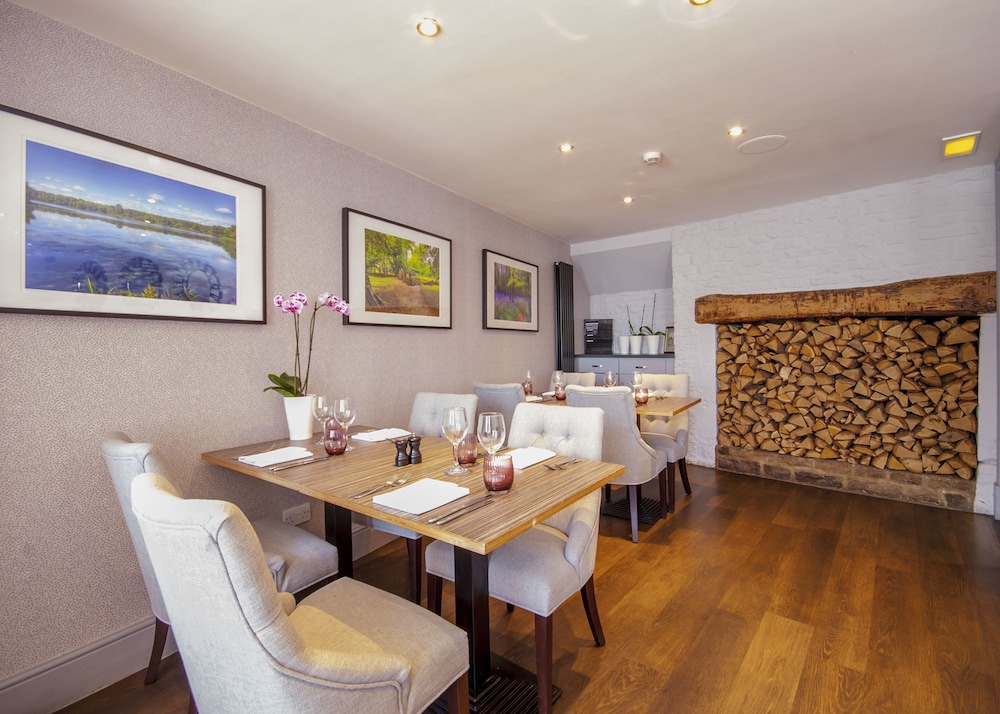 The Highworth Hotel 34/48