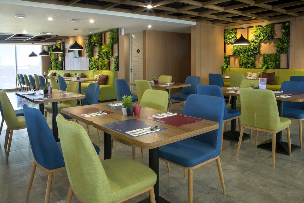 Hotel Dafam Pacific Caesar Surabaya 37/44