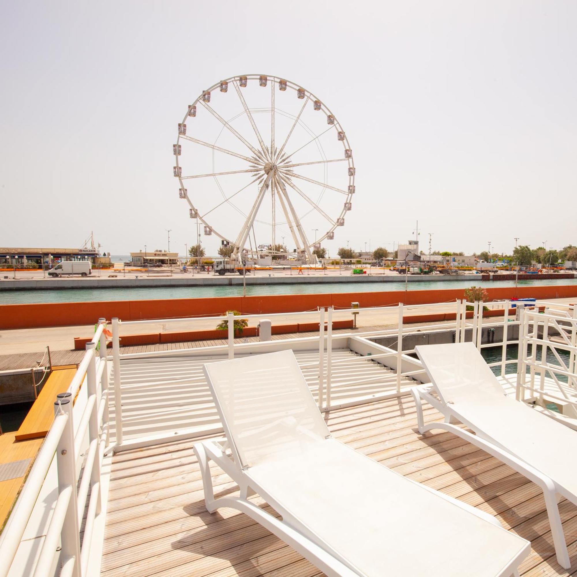 Marina Blu Floating Resort Rimini 18/27