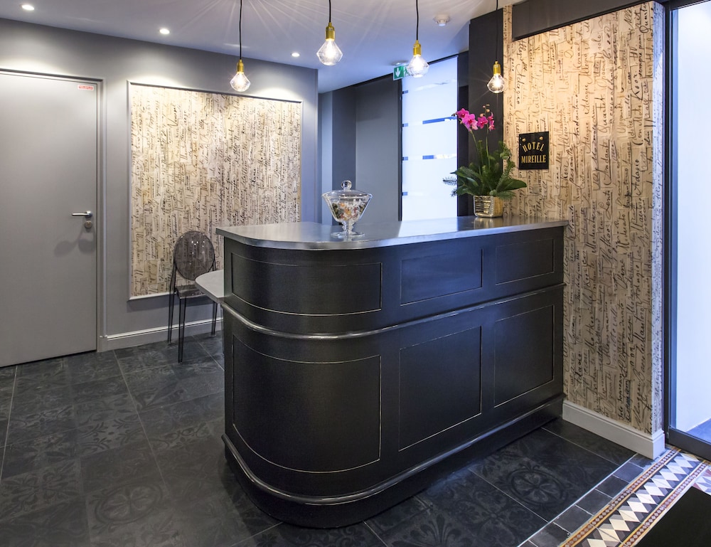 Hotel Le Mireille 4/41