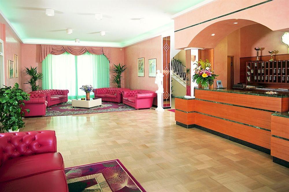Alpen Hotel 39/55