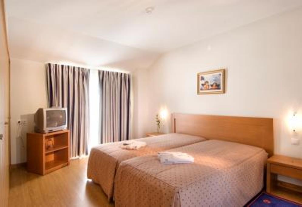 Classic, Double or Twin Bed
