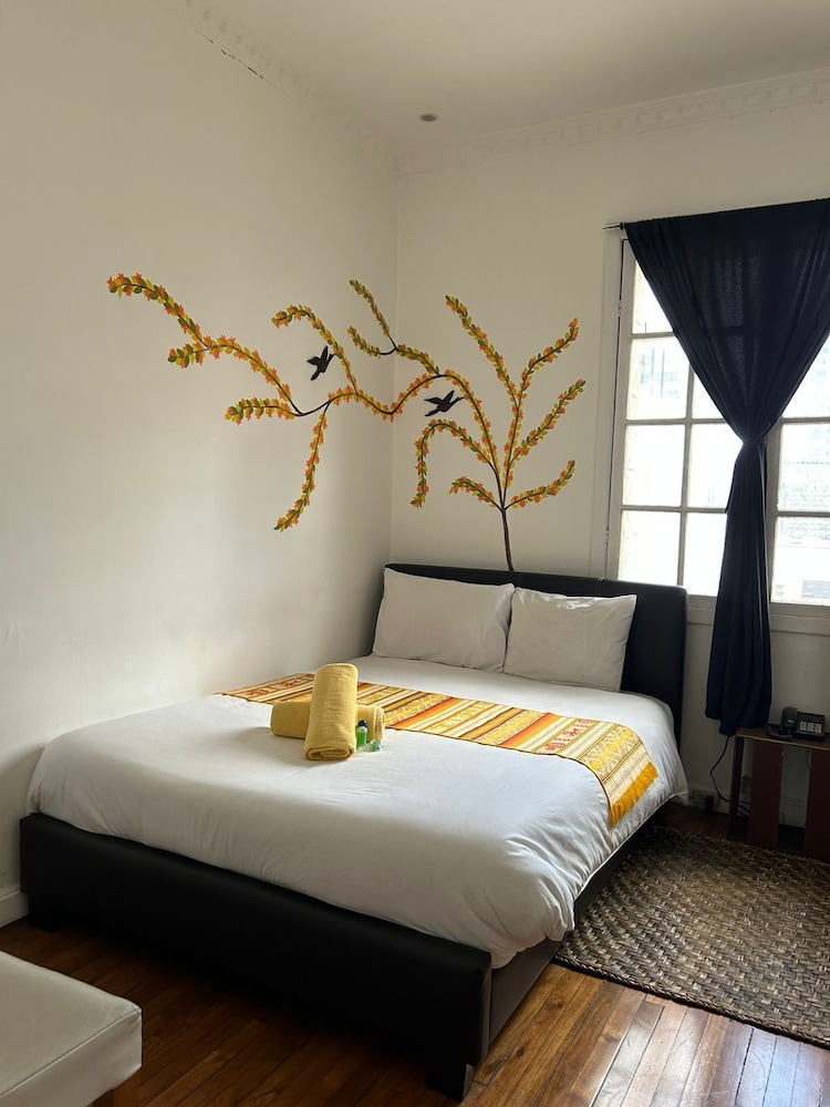 1 BEDROOM, STANDARD, SINGLE