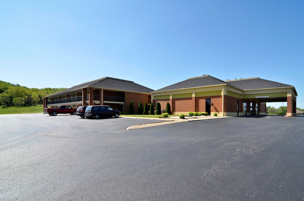 Best Western Fayetteville Inn 2/42