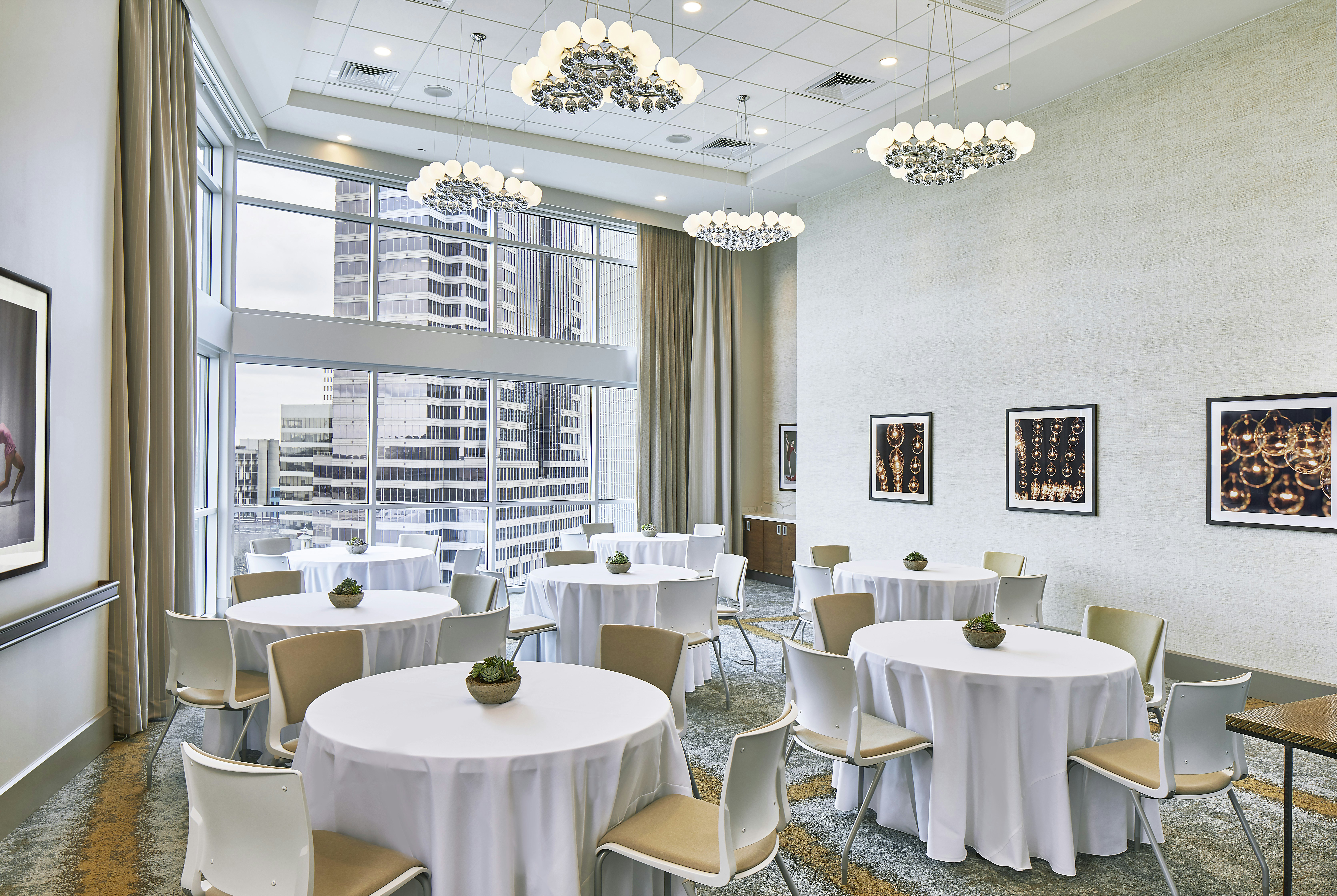 Hampton Inn and Suites Atlanta Midtown 43/53