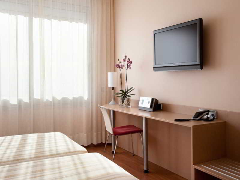 Silver Aparthotel 39/48