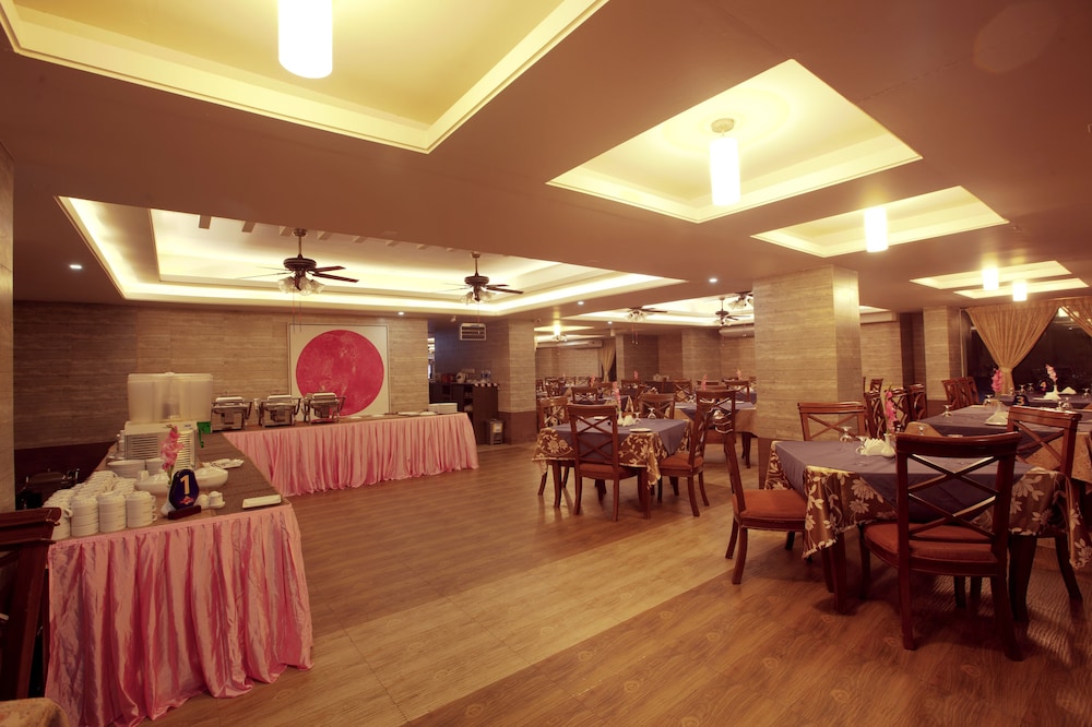 Neeshorgo Hotel And Resort Ltd 40/45