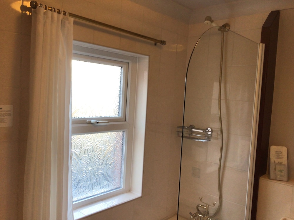 Bowden Lodge Hotel 26/50