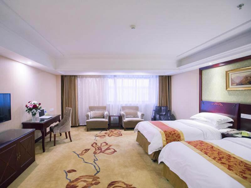 Vienna International Hotel (he yuan store, outlets Plaza, Yangzhou) 17/30
