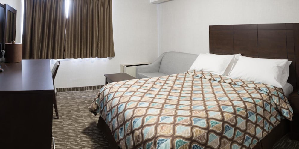 Deluxe Inn 15/70