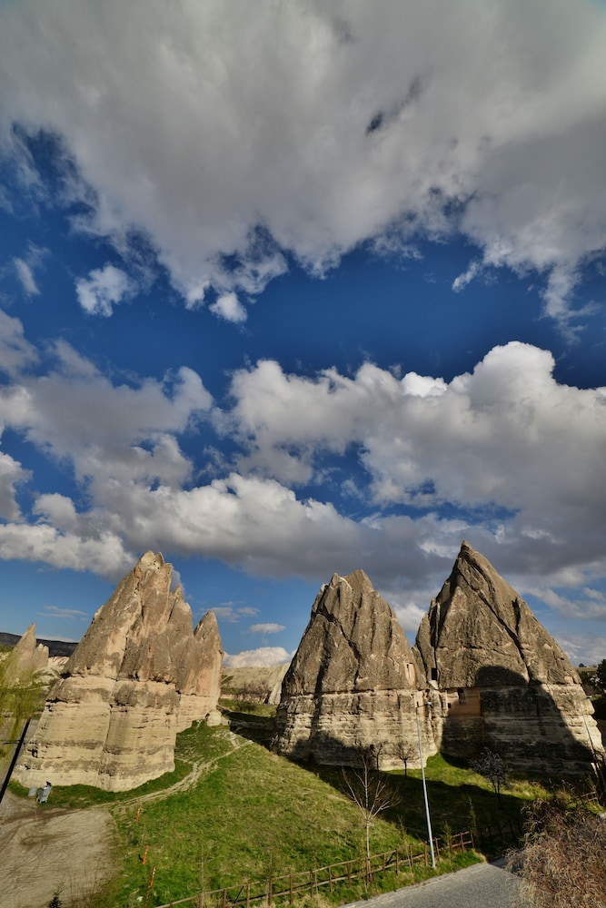 Peri Cave Hotel 43/54