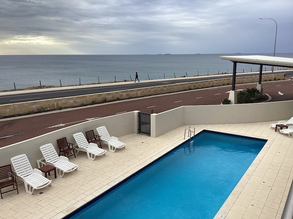 BUNBURY SEAVIEW APARTMENTS 51/58