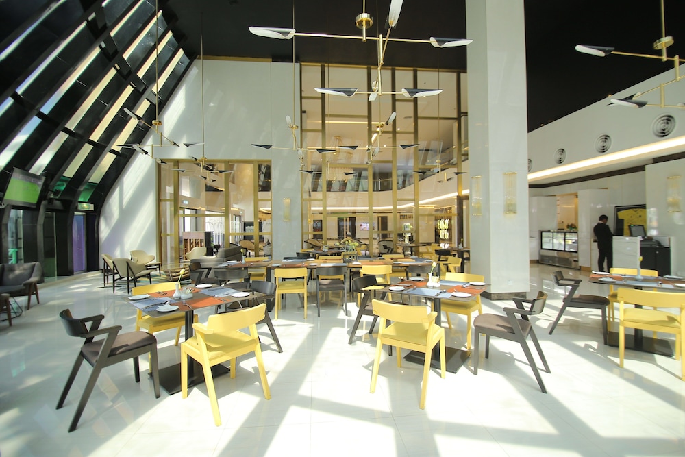 Grand Darul Makmur Hotel Kuantan 54/64