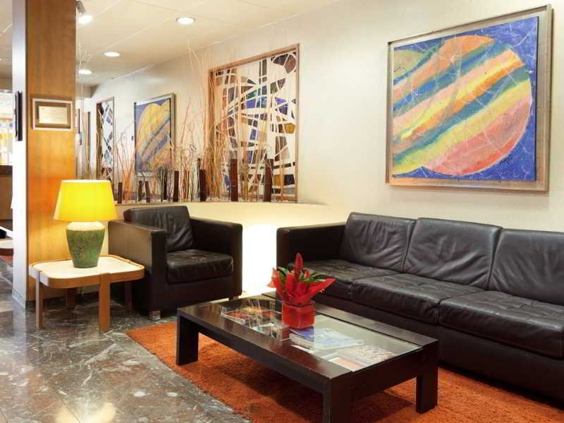 Silver Aparthotel 29/48