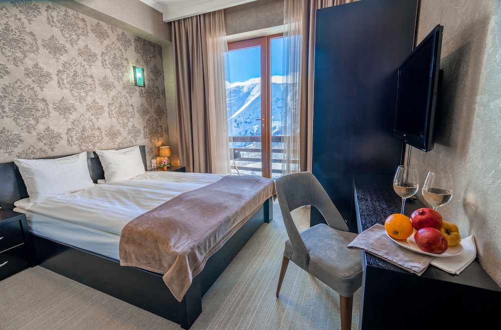 Hotel Goodaura 12/74