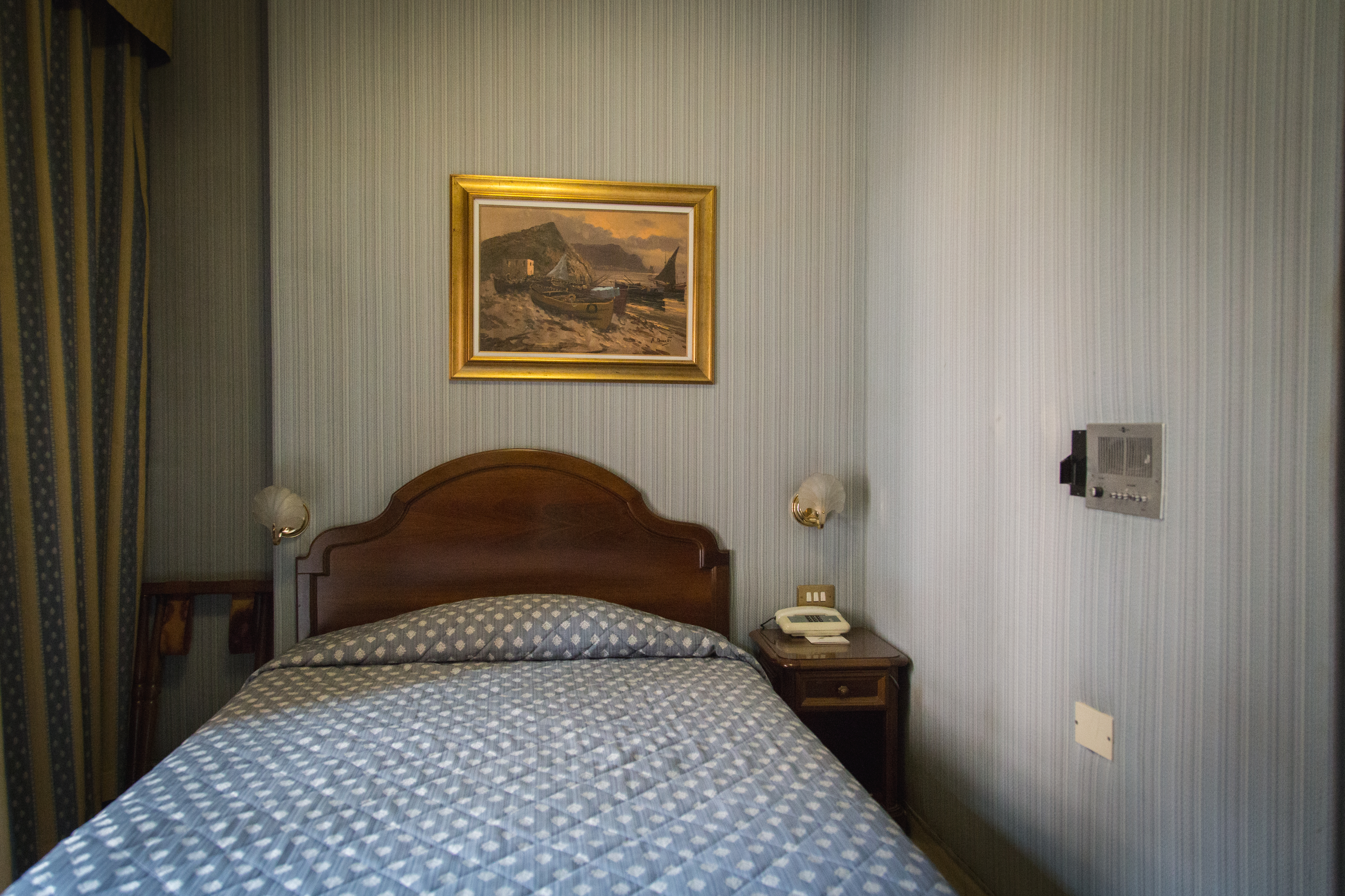 Economy, Double Bed