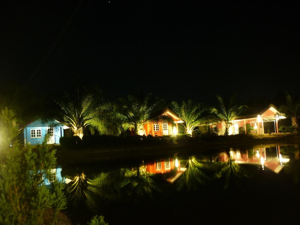 Maneemudjalin Resorts Farm Stay 23/29