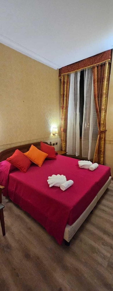 AMADEUS HOTEL ROME 22/50