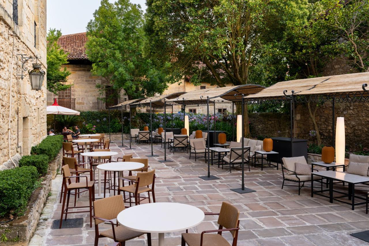 PARADOR DE SANTILLANA GIL BLAS 29/38