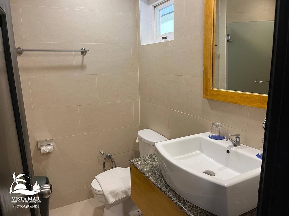 VISTA MAR BEACH RESORT AND COUNTRY CLUB 50/50