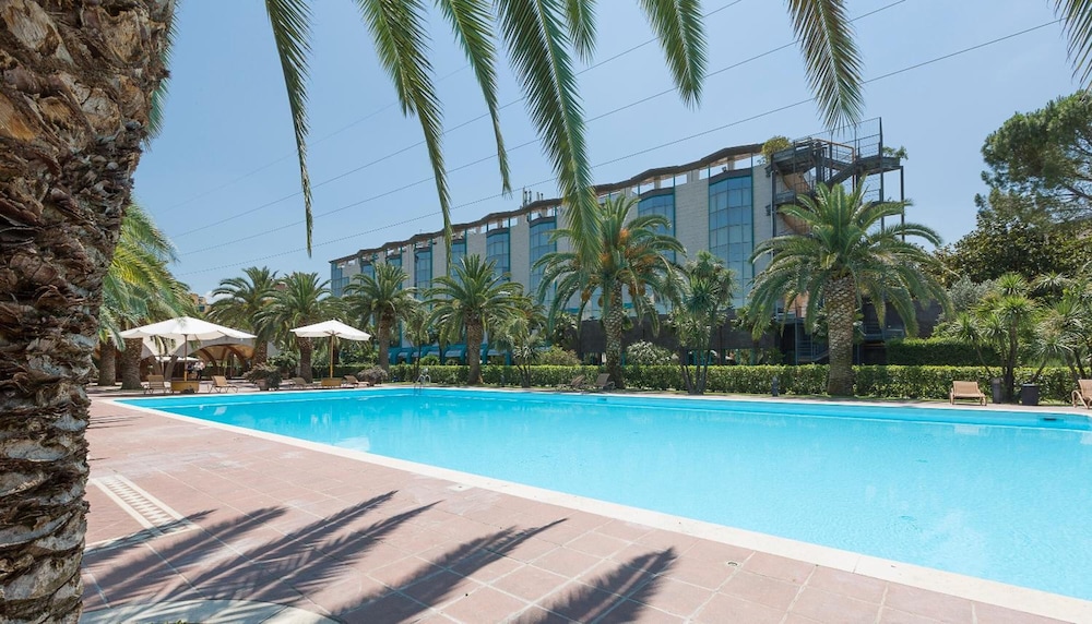 Hotel Tivoli 8/66