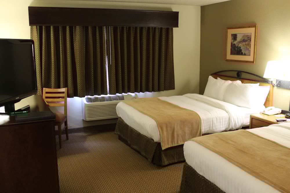 Red Lion Inn & Suites Grimes 13/29