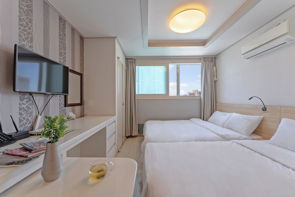Staywell Hotel 27/50