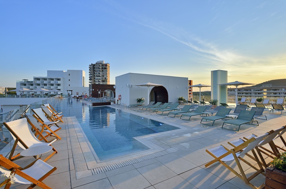 Innside by Melia Calvia Beach 23/50
