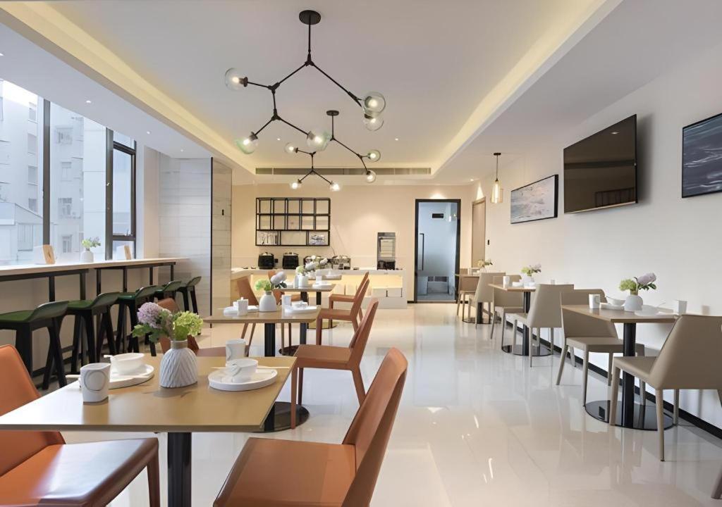 City Comfort Inn Huizhou Huabianling Square 32/39