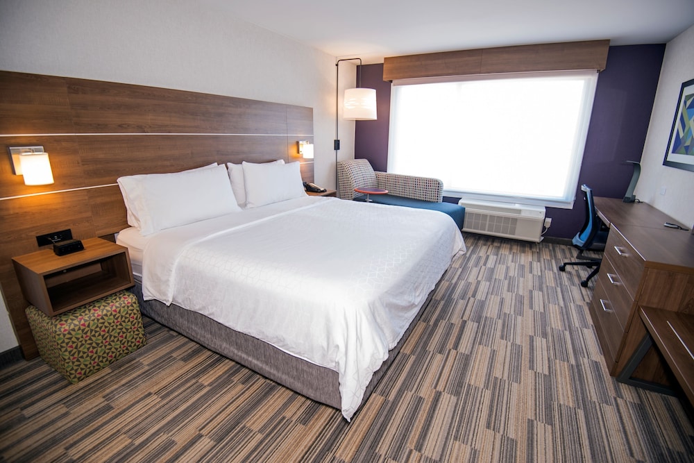 Standard, King Bed, Accessible