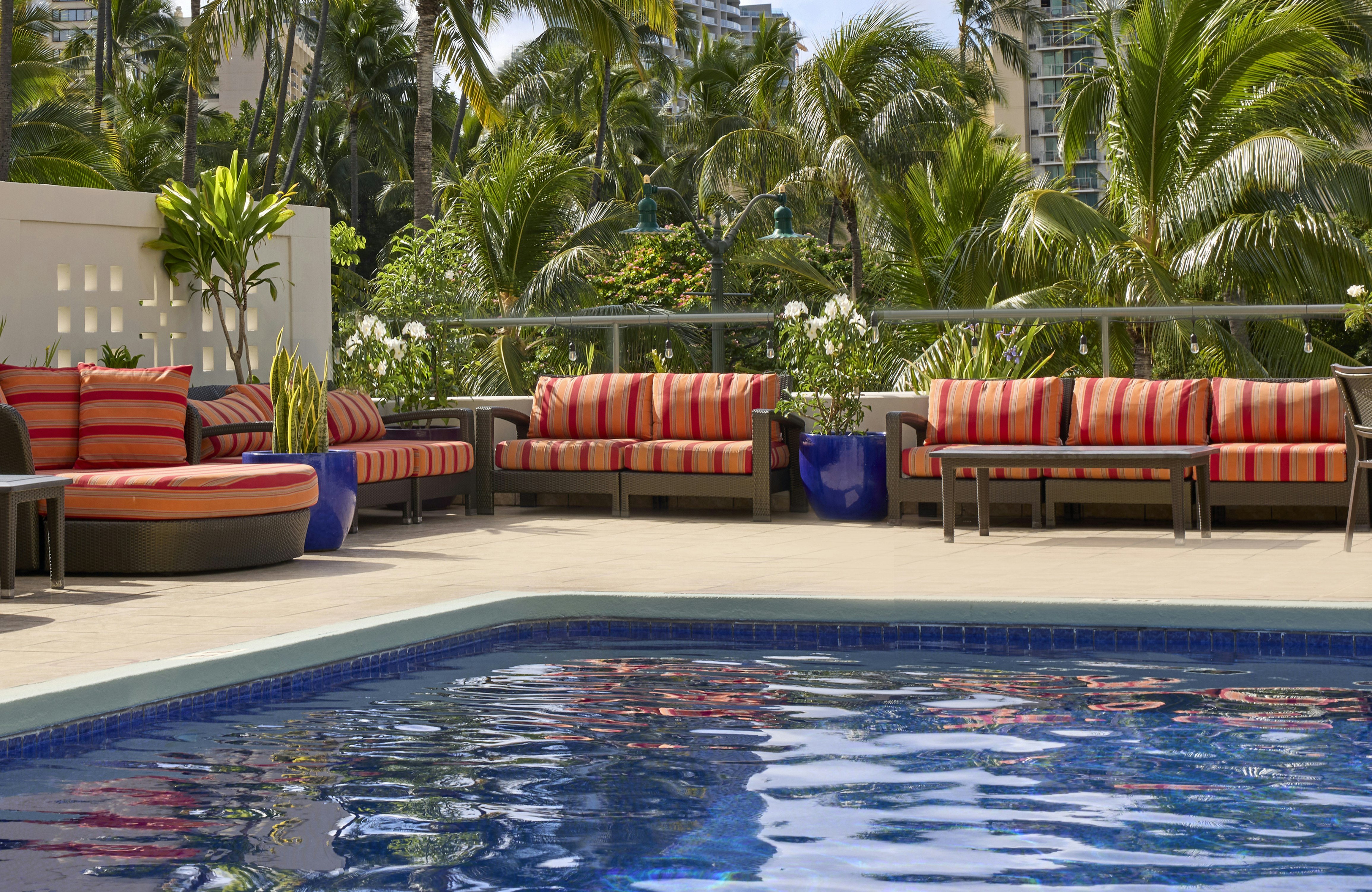 Doubletree By Hilton Alana Waikiki Beach Hotel 69/73