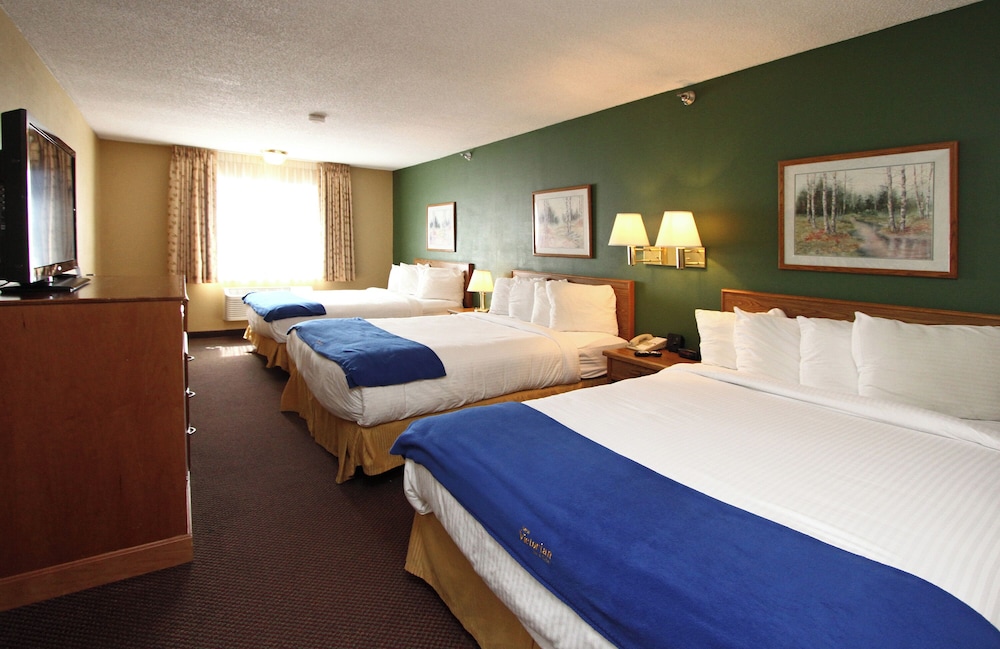 New Victorian Inn and Suites 16/43