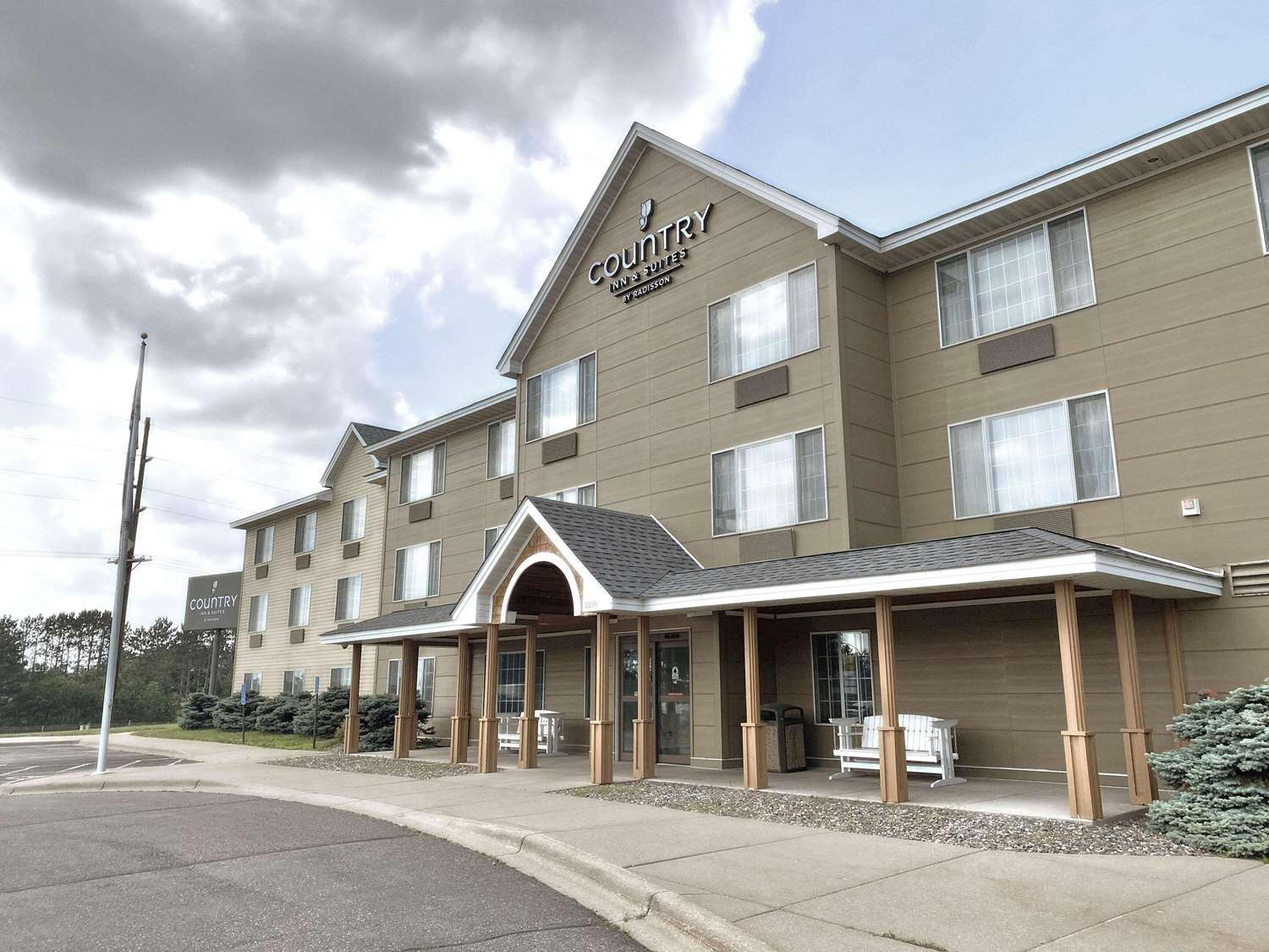 Country Inn & Suites By Radisson, Elk River, MN 4/20