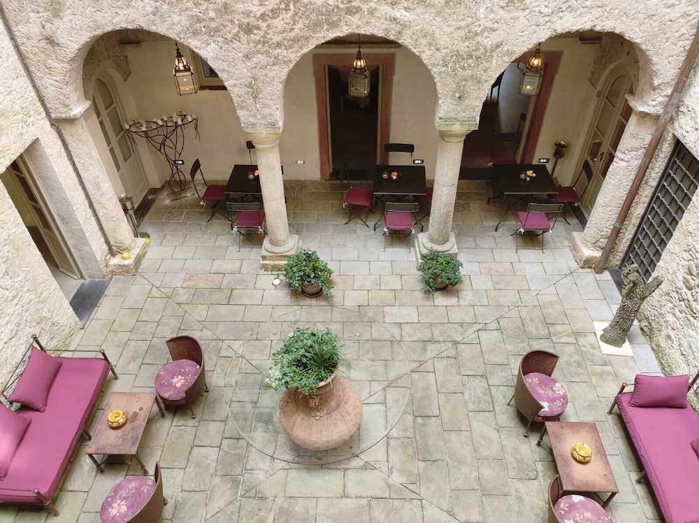 Castello Di Pontebosio Luxury Resort 24/50