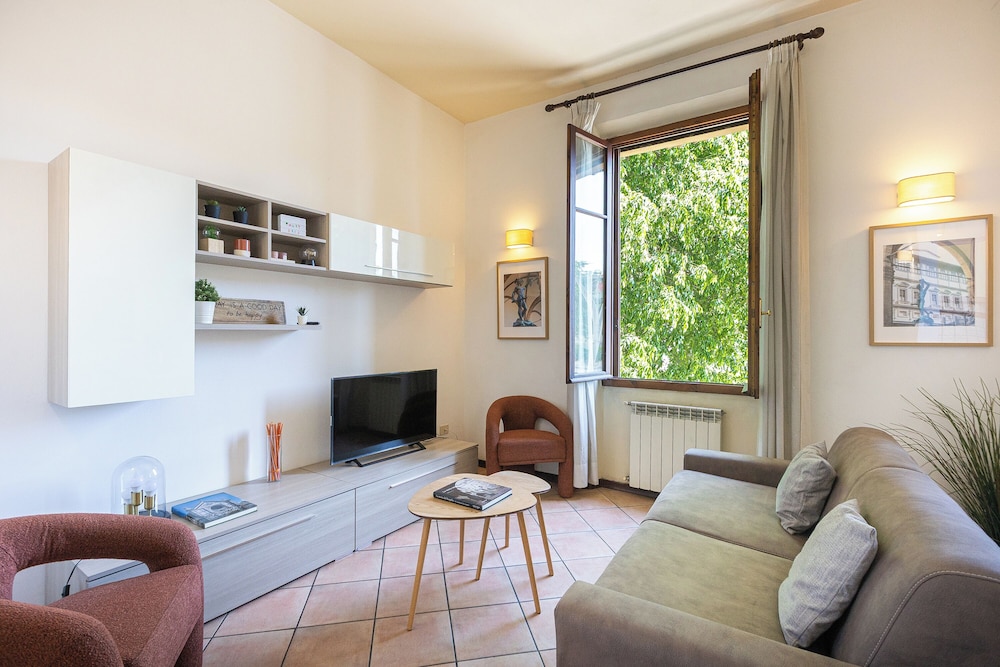 Rental In Rome Rosselli Palace Apartment 2 36/50