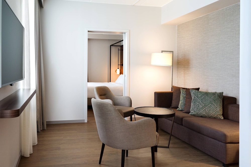 AC Hotel by Marriott Stockholm Ulriksdal 32/40