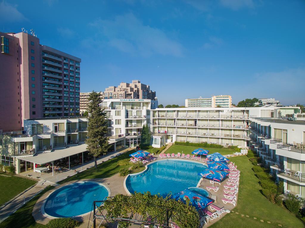 Flamingo Beach Hotel 57/63