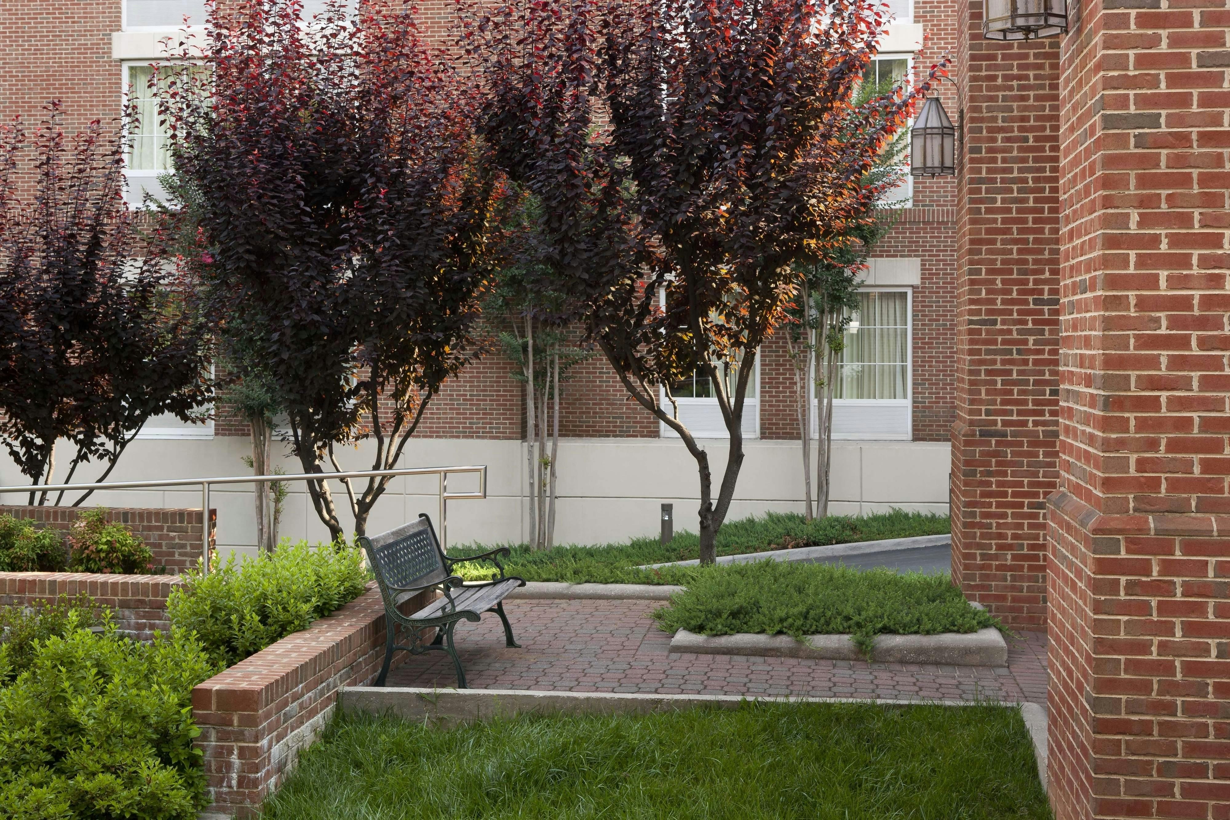 Courtyard Charlottesville University Medical Center 47/48