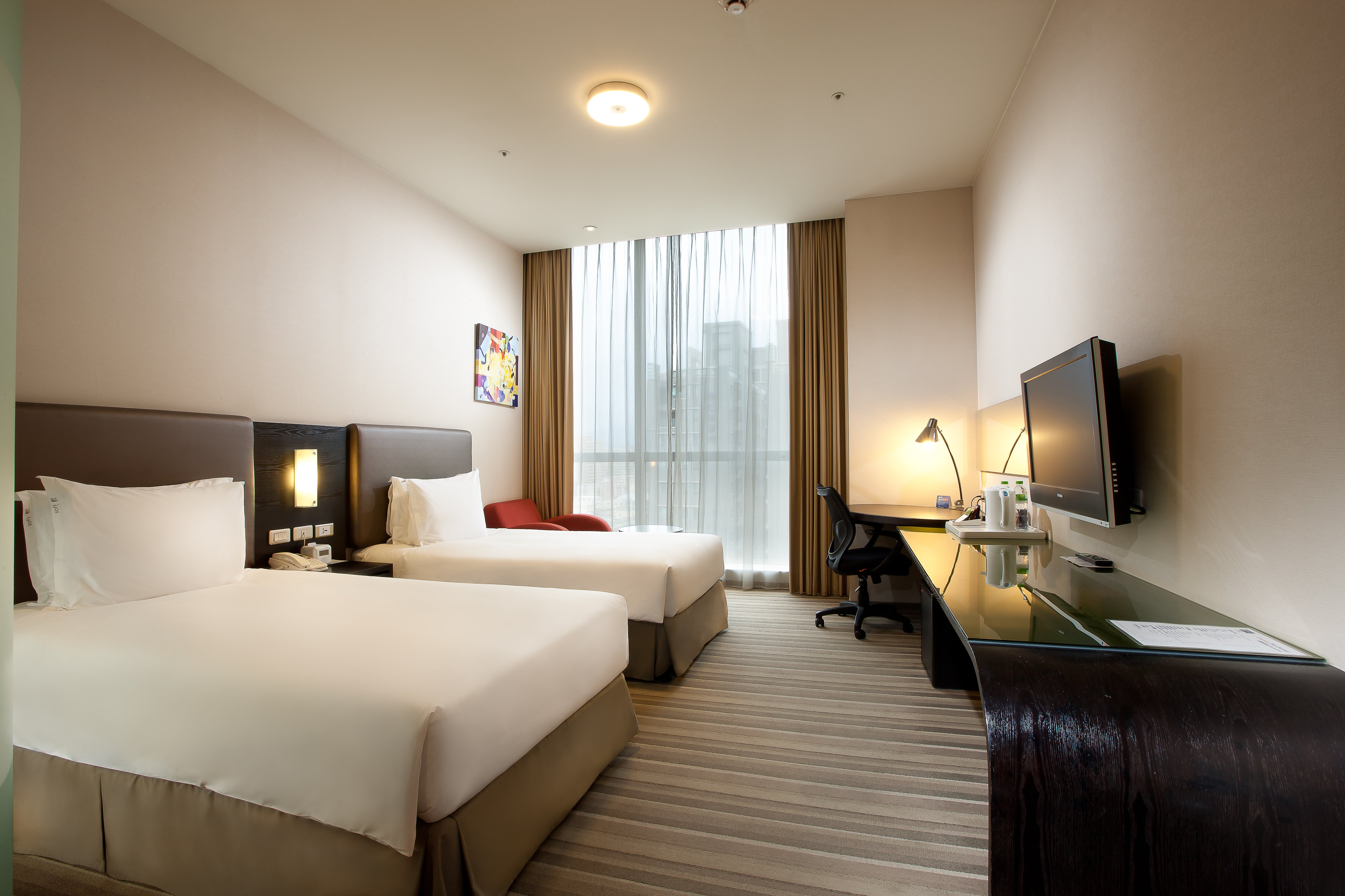 Holiday Inn Express Taichung Park 26/58