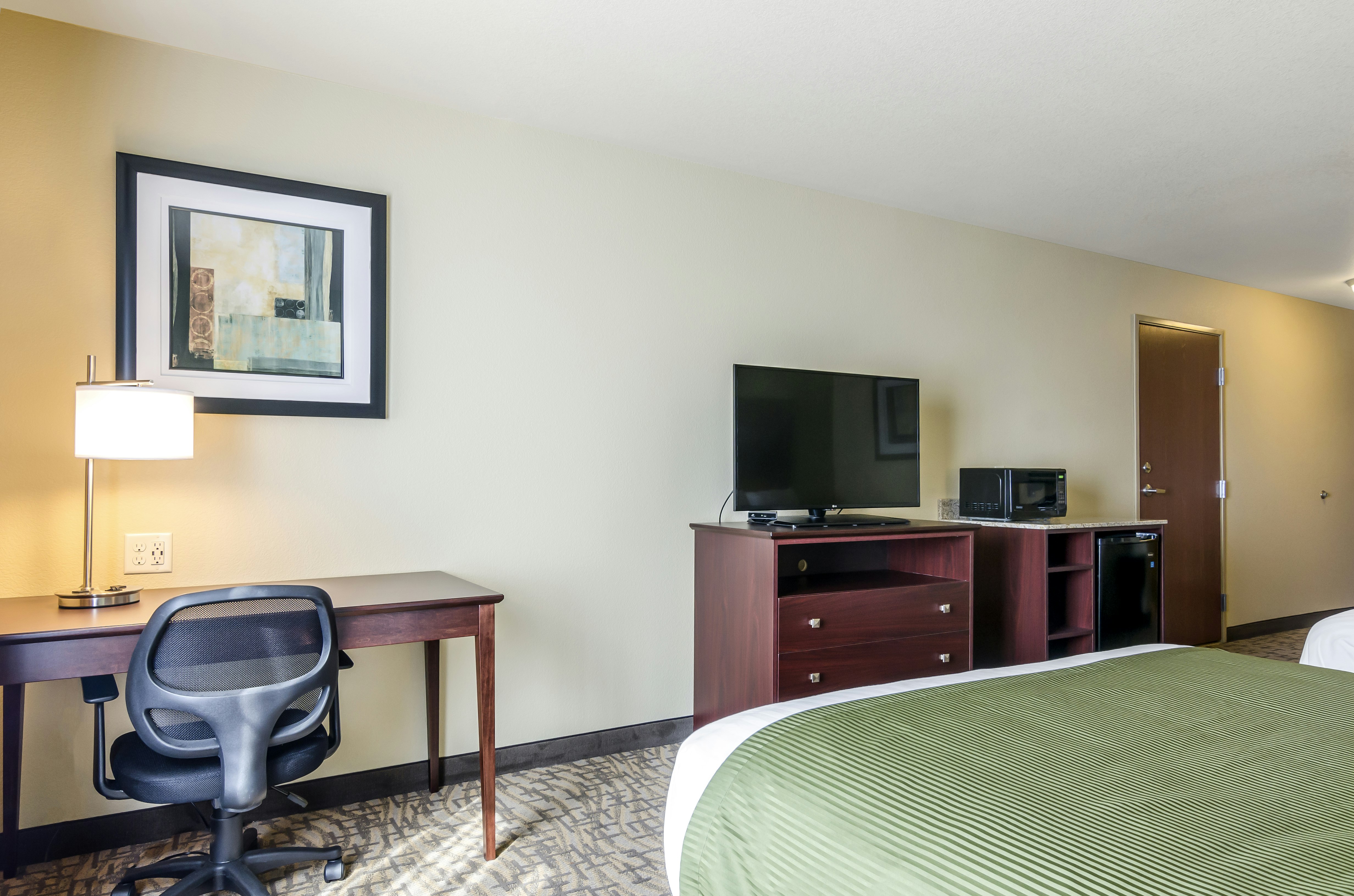 Cobblestone Hotel & Suites - McCook 38/50