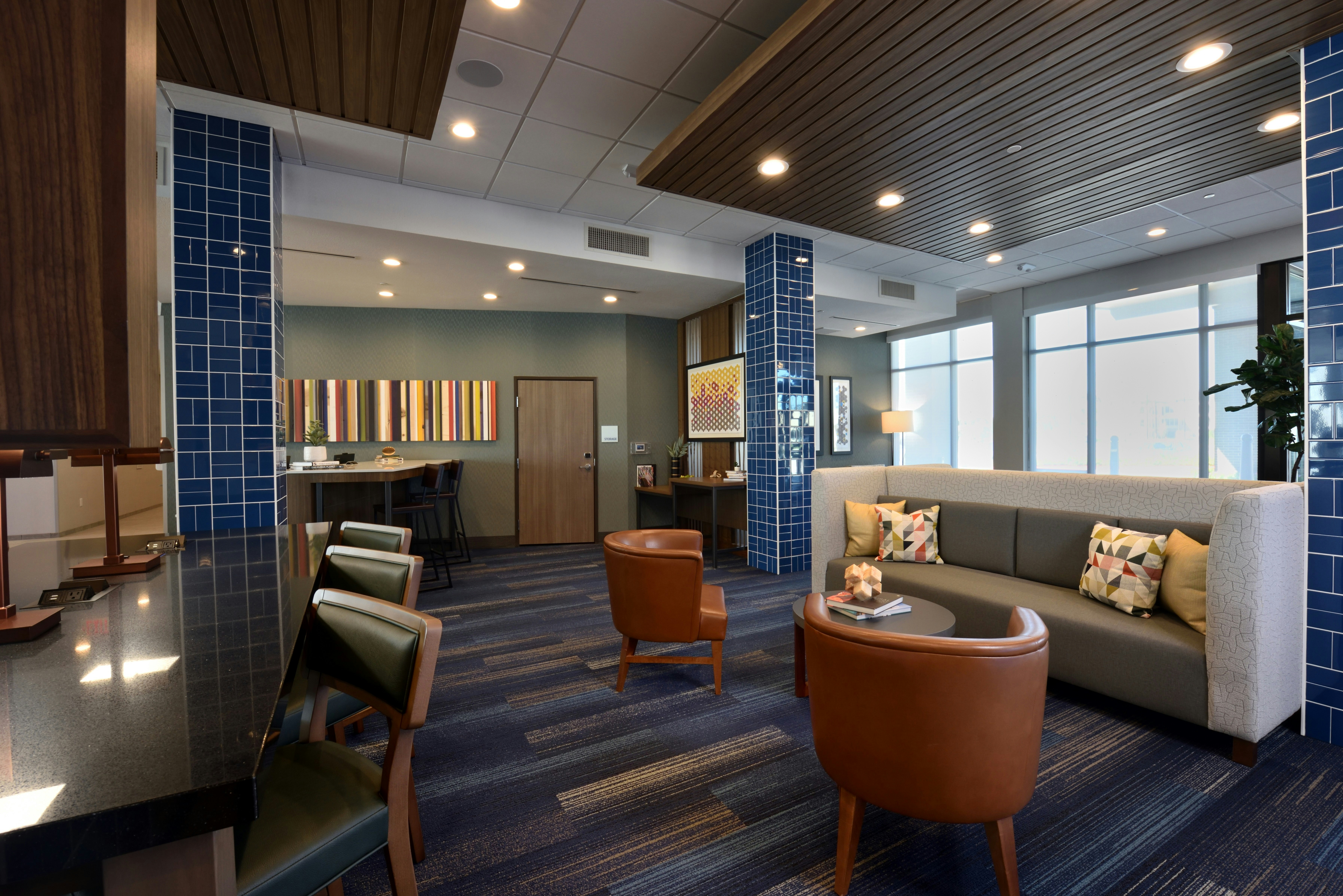 Holiday Inn Express and Suites Houston North Woodlands Area 46/70