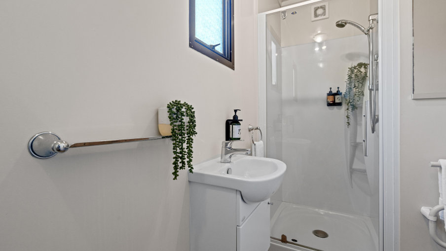 Tasman Holiday Parks - Picton 23/25