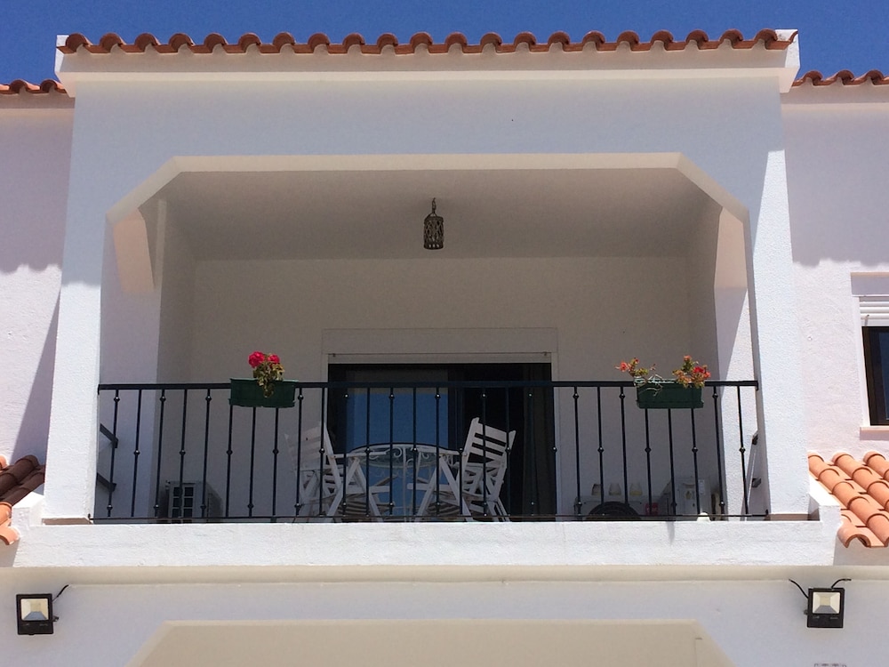 Sublime Sun and Van by Meco Stays 3/47