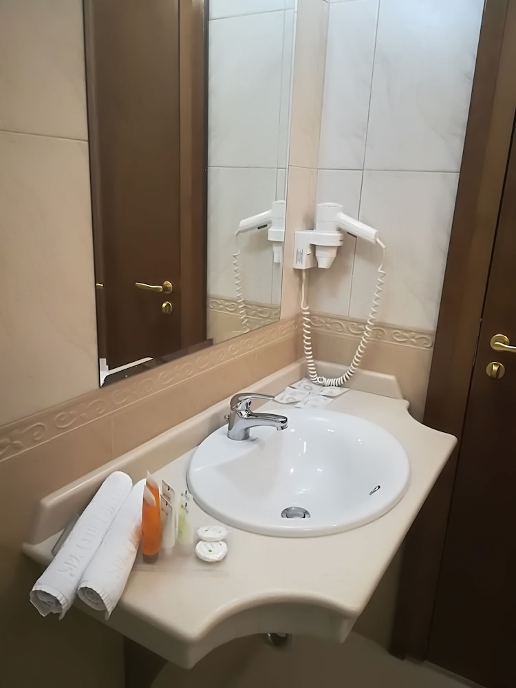Hotel Club Central 48/49