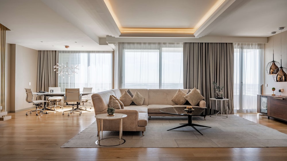 NH Collection Madrid Eurobuilding 34/49