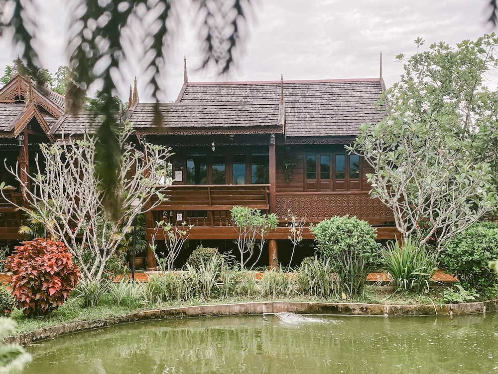 Rommai Villa 45/50