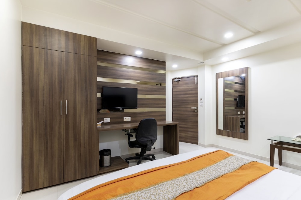 Hotel Ashish 26/39